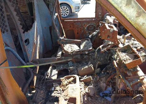 2011 Ford E-350 Super Duty Commercial из США, поврежденный, VIN 1FTSE3EL5BDA66554